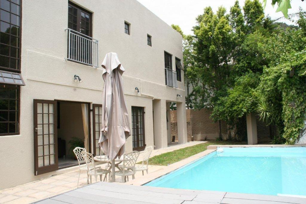 Guest house Fahrenheit 3*