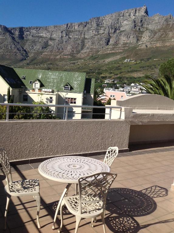 Fahrenheit Guest house 3*